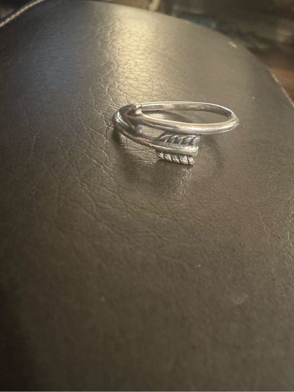 James Avery Retired Arrow Ring Size 8